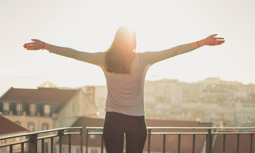 Transforma tus mañanas: rutinas para un día con energía y claridad